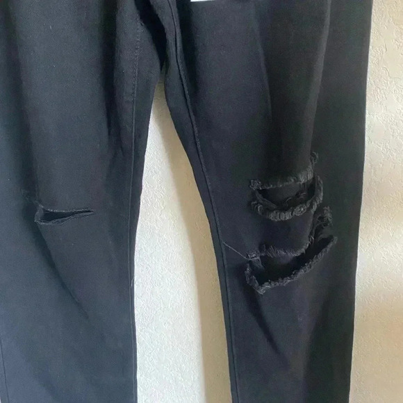 S.O.N.G. 90’s Boyfriend Low Rise Stretch Denim Distressed Black Jeans Size 9/29 - Picture 9 of 10